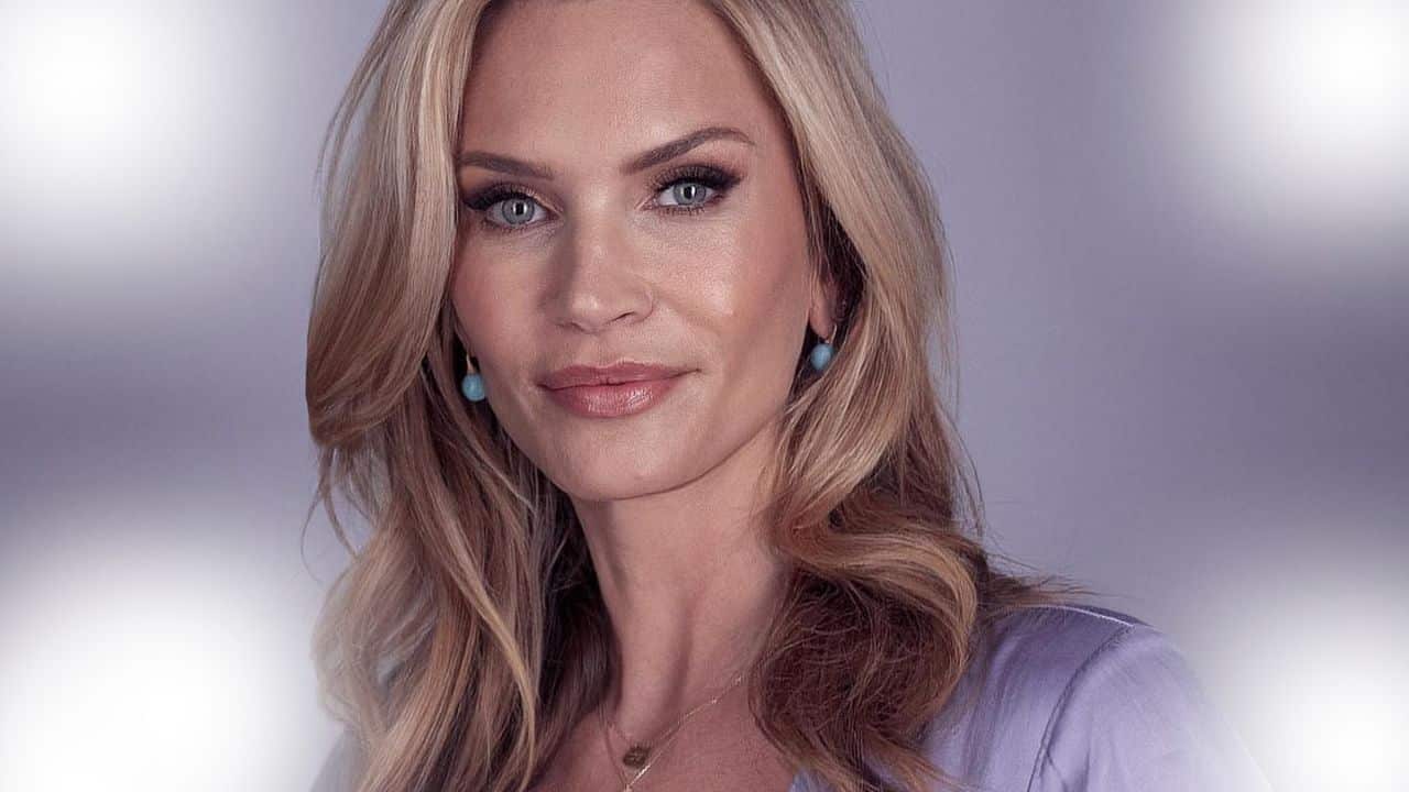 Natasha Henstridge Wiki